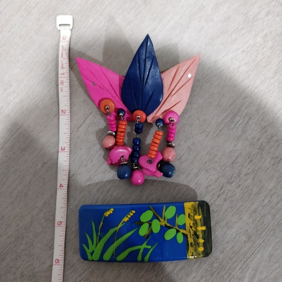 (3/$15) Vintage hair clip set - Picture 4 of 6